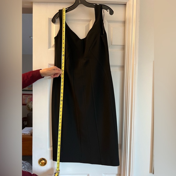 Barely worn midi black dress w/ corset detailed lines by Tara Jarmon Paris - Picture 5 of 13